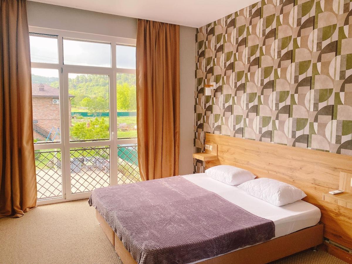 Gloriya Hotel Lidzava Kültér fotó