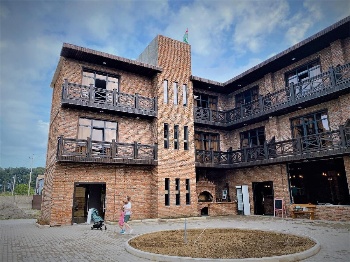 Gloriya Hotel Lidzava Kültér fotó