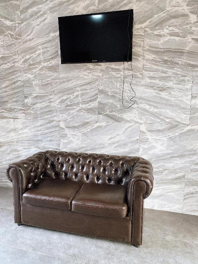 Gloriya Hotel Lidzava Kültér fotó